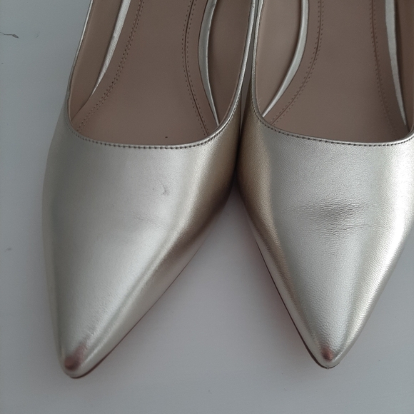 New Marc Fisher Gold Zala Heels 11 - Picture 11 of 15